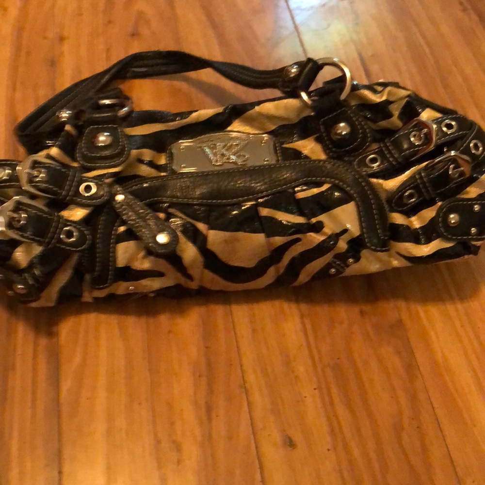 Black and gold Handbag